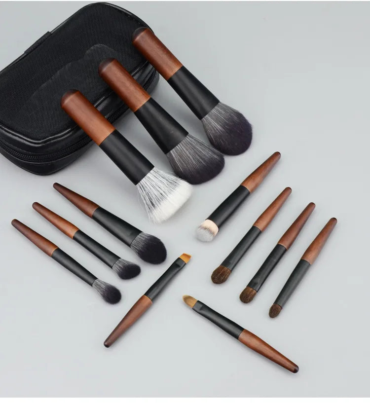 Portable 12 Piece Mini Wool Cosmetic Brush Set Short Shot Eye Shadow Brush Concealer Travel Package pinceaux de